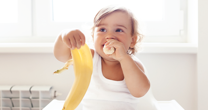 Ako naučiť deti jesť pevnú stravu a kedy je vhodný čas s ňou začať