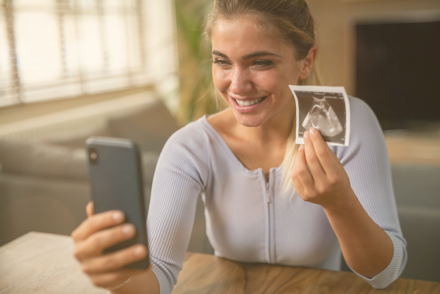 10 spôsobov, ako originálne oznámiť tehotenstvo svojmu partnerovi